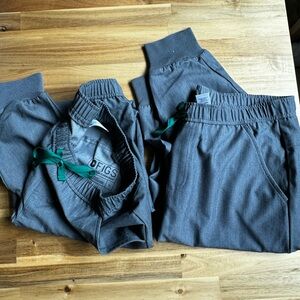 Men’s Fig Scrub pants, 2 pairs available